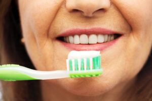 Dental hygiene reduces risk of pneumonia in hospital
